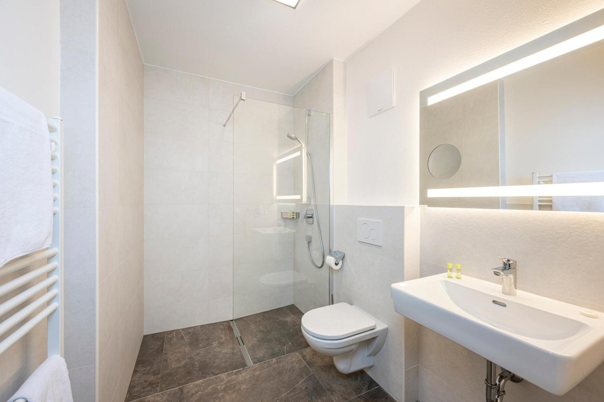 Ferienhotel Gasthof Zur Post Untertauern Εξωτερικό φωτογραφία