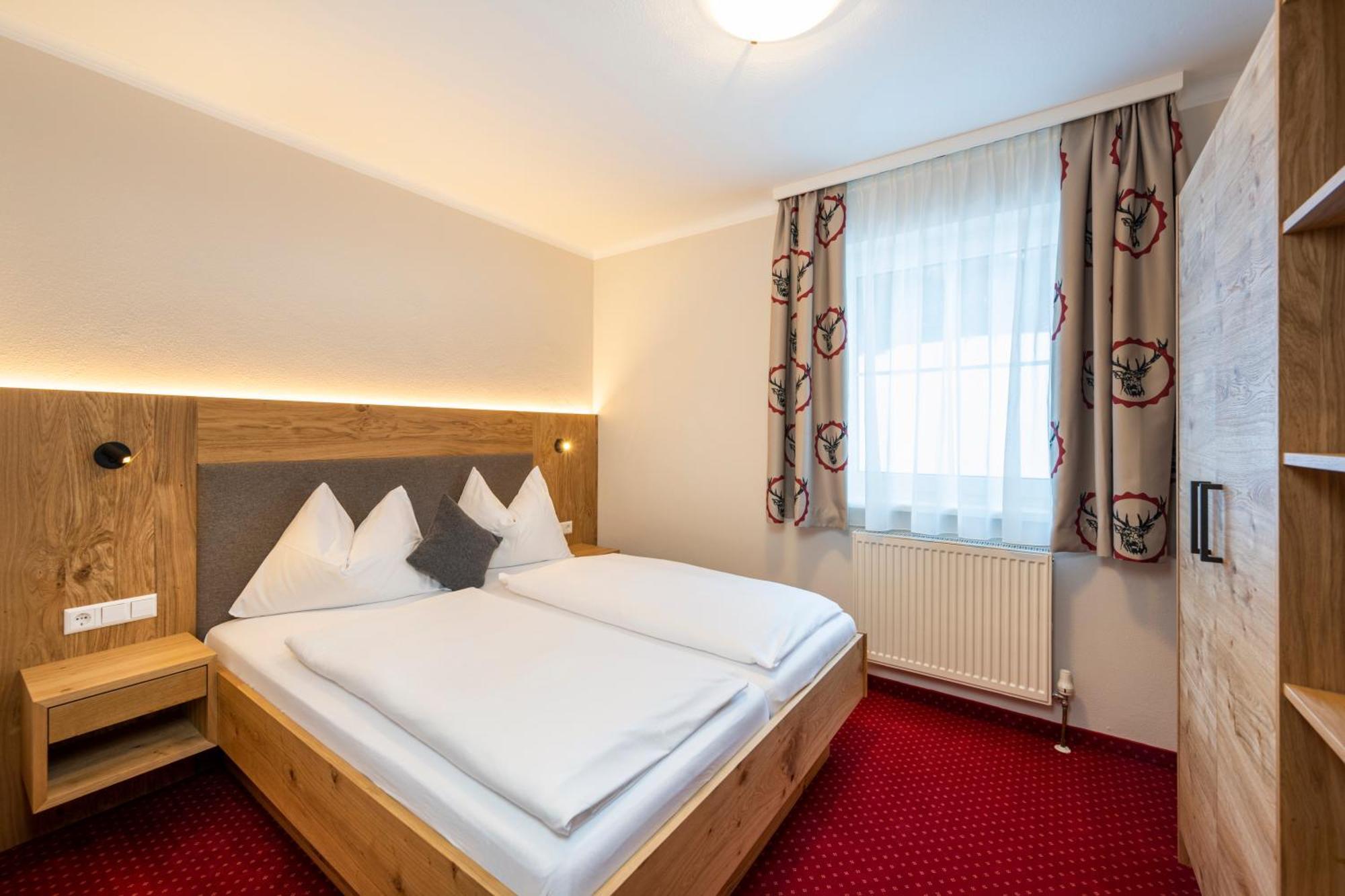 Ferienhotel Gasthof Zur Post Untertauern Εξωτερικό φωτογραφία