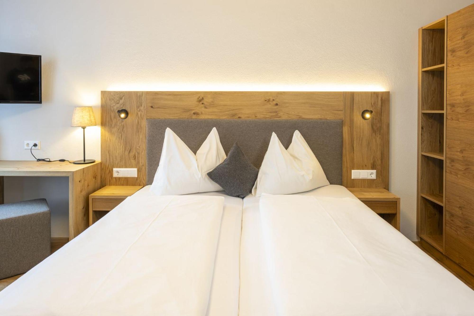 Ferienhotel Gasthof Zur Post Untertauern Εξωτερικό φωτογραφία